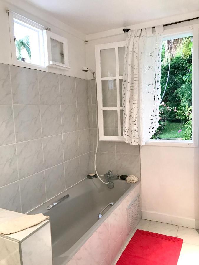 Studio Charmant Au Coeur De Boucan Canot 30 M² Avec Jardin Prive Saint-Paul Buitenkant foto